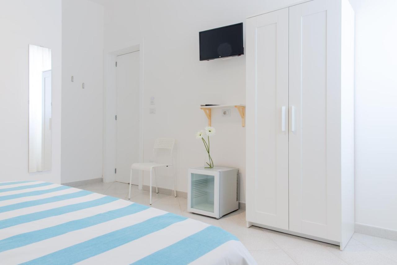 Vidamarina - Camere Al Mare Torre Lapillo Exterior photo